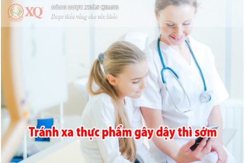 Tránh xa thực phẩm gây dậy thì sớm 